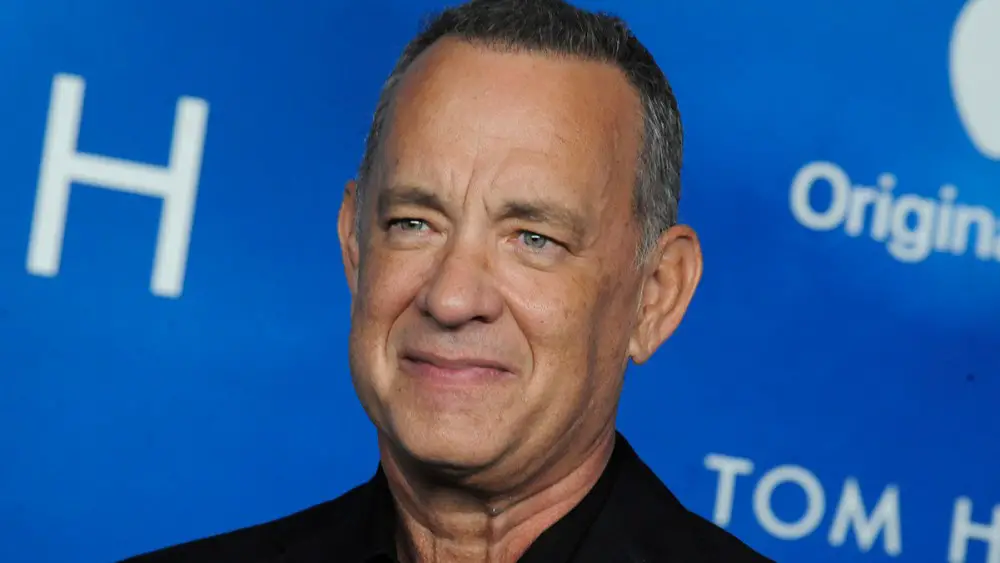 Tom Hanks alerta fãs sobre anúncios de IA com sua imagem: 'Não se deixem enganar'
